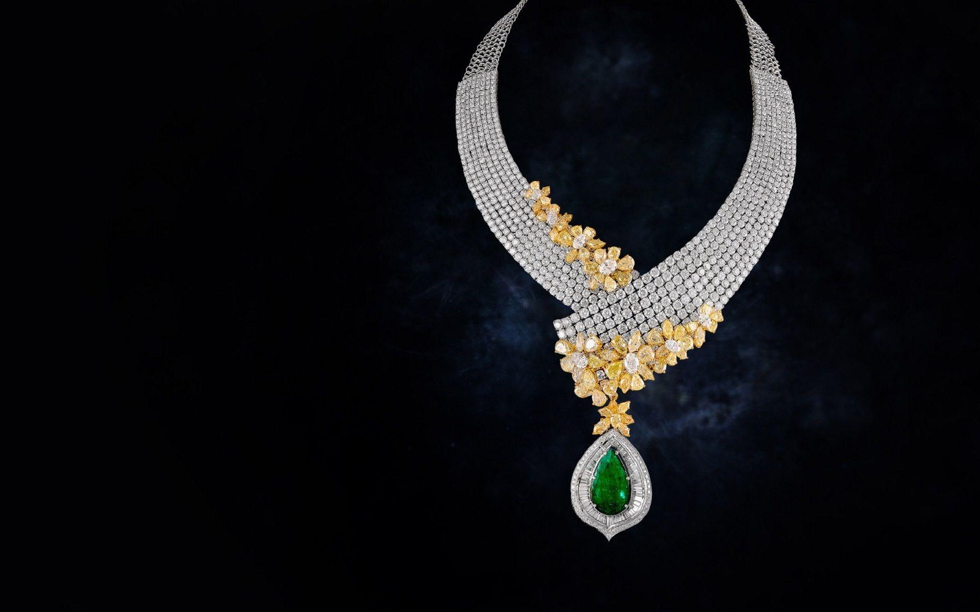 Green Stone Diamond Necklace