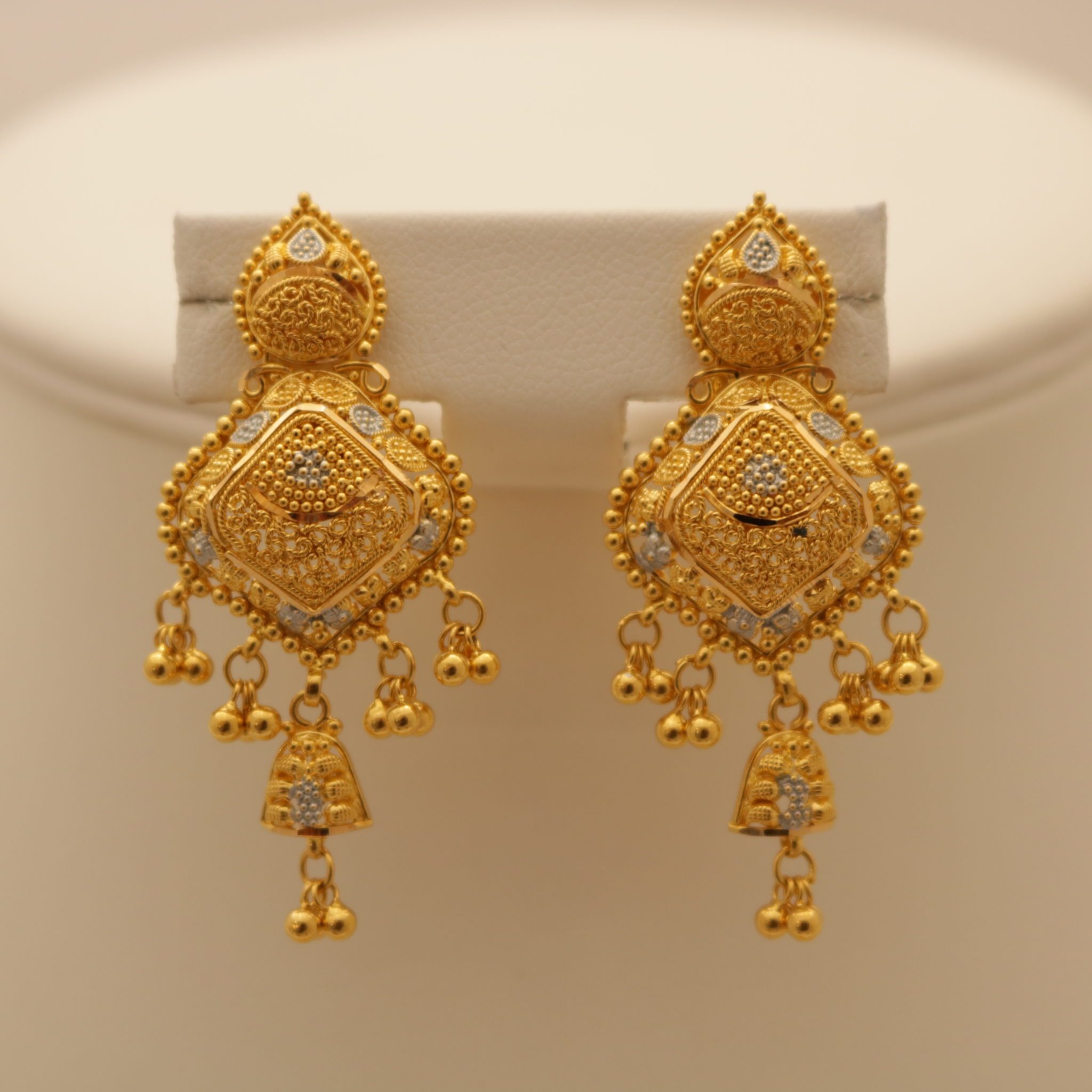 Gold Heavy Earrings Model 001